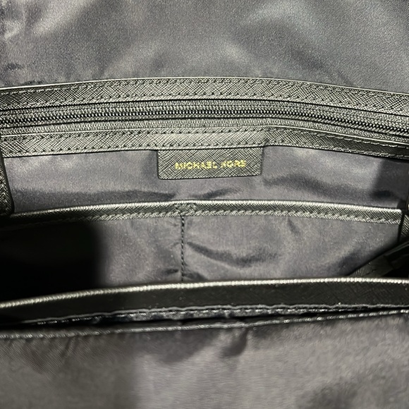 Michael Kors leopard print luggage travel set. Backpack and purse set. - Picture 11 of 11